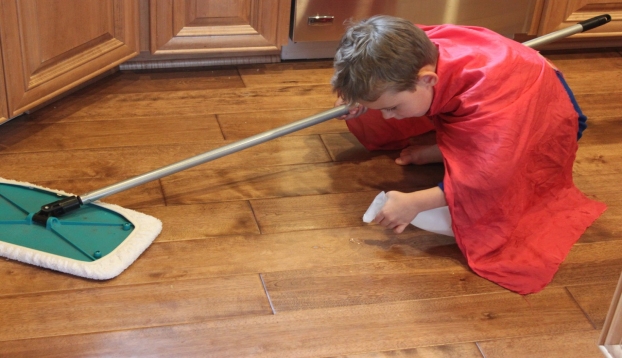 Involucra a tus hijos en las tareas hogareñas