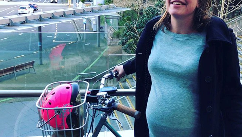 La ministra que llegó en bicicleta para dar a luz
