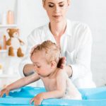 Lavando el cabello de tu bebé