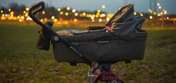 Calor: No cubras la carriola del bebé